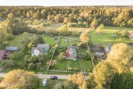 Zeme J. Čakstes iela ,Vaiņode 0,22ha ar māju