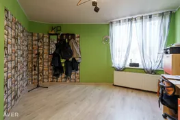 Plašs 2 stāvu dzīvoklis Jaunliepājā