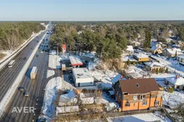 2 stāvu māja Berģos