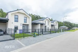 Plaša, augstvērtīga un tikko uzcelta rindu māja Dzidriņās.