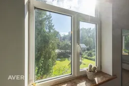 Privātmāja ar 3 dzivokļiem