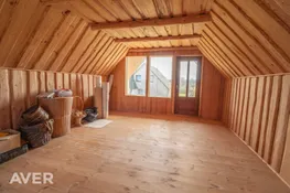 Privātmāja ar saimniecības ēku, pirti, 2 garāžām un šķūni