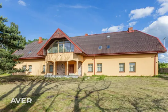Viesu māja Daugavas krastā
