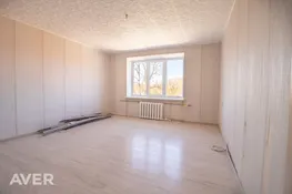 Daļēji izremontēts divu istabu dzīvoklis
