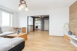 Dzīvoklis ar panorāmas skatu pāri pilsētai