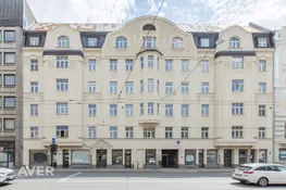 5 istabu dzīvoklis centrā