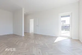 Pārdod dvīņu māju Līčos
