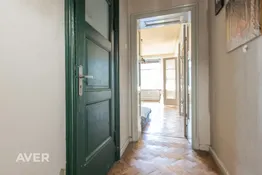 3 istabu dzīvoklis ar balkonu uz iekšpagalmu