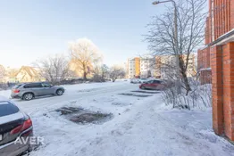 3 izolētu istabu dzīvoklis ar savu privāto gāzes apkuri