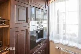 Kvalitatīvi renovēta māja, ar iekoptu teritoriju, Jelgavā