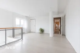 Mājīga divstāvu privātmāja