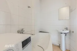 Pārdošanā mājīgs 2 istabu dzīvoklis pirmskara ēkas 4. stāvā, Brasas apkaimē.